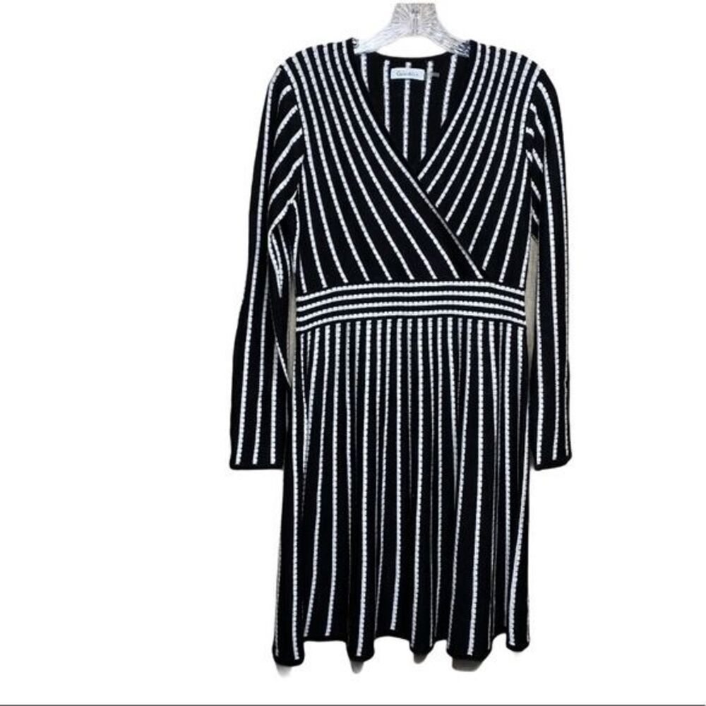 Calvin Klein Black White Stripe Knit Dress Medium aux Wrap Stretch Sweater - Picture 2 of 5